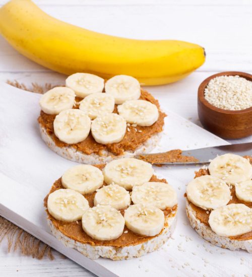 Żywienie młodych sportowców – przekąski przed i po treningu